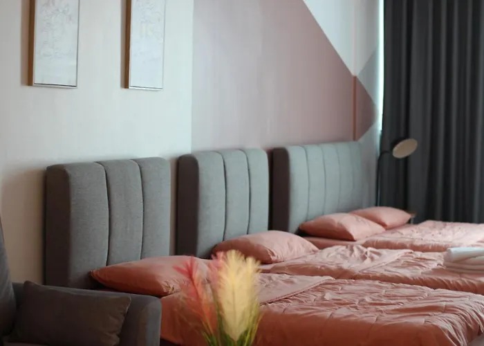 Summer Suites Apartment-The Summer Shopping Mall